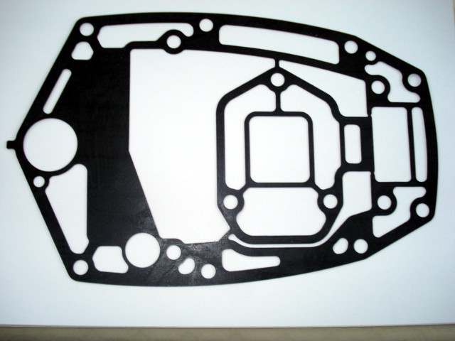 Yamaha perämoottorit Gasket, upper casing 60F, 70B